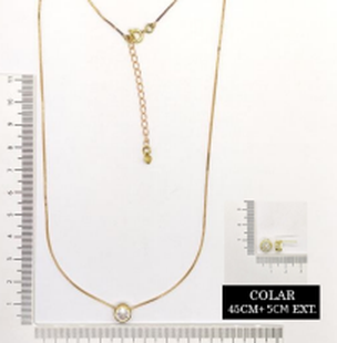 Collar con dije redondo